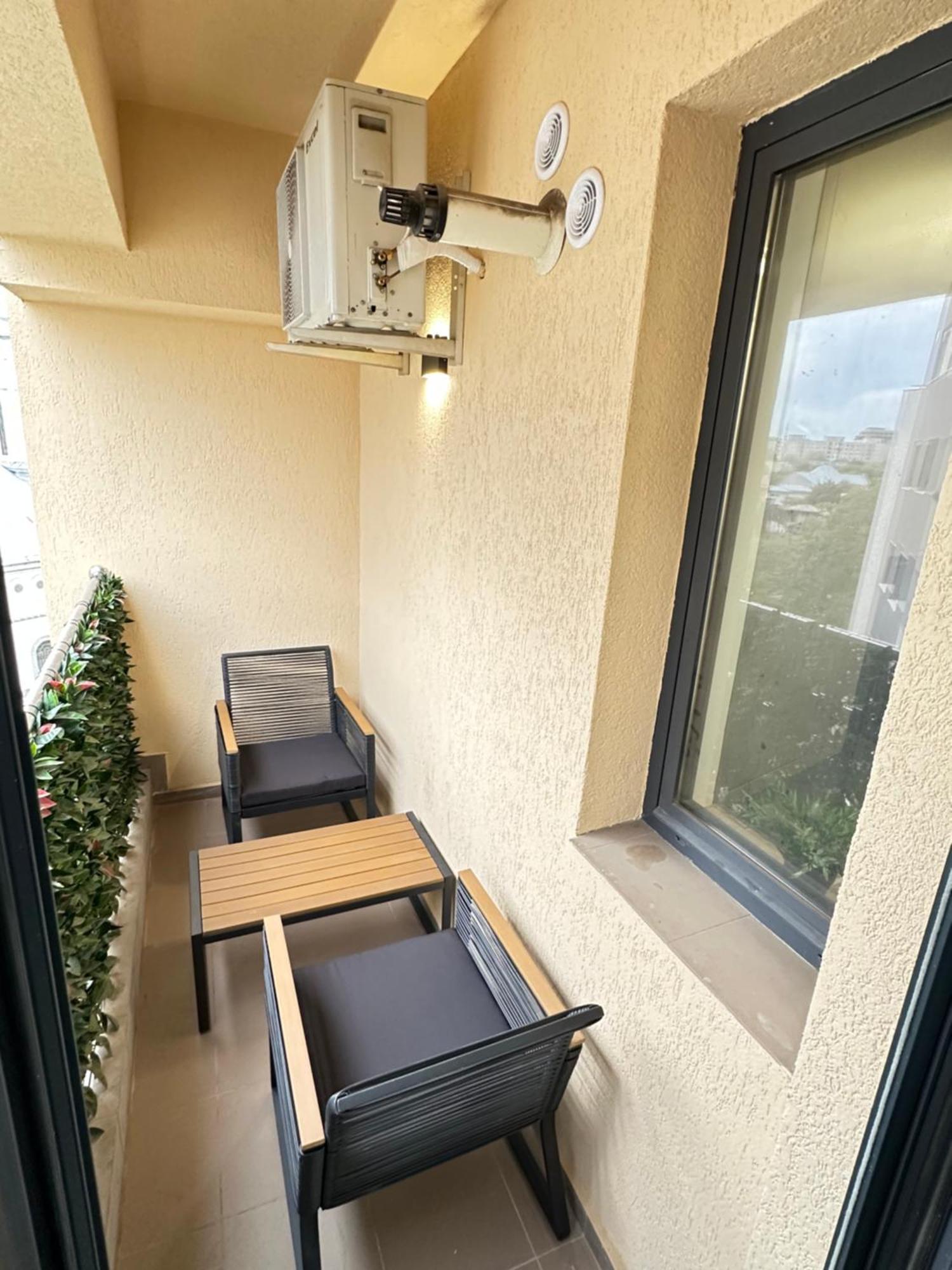 Centru Unirii Luxury Vip Palmier Apartament 2 Camere Cu Terasa Exterioara Amenajata ! Parcare Subterana Privata Climatizata Si Supravegheata Video Dar Doar Cu Rezervare In Limita Locurilor Disponibile !Proprietate In Regim Hoteliep - Nu Are Bucatarie Bükreş Dış mekan fotoğraf